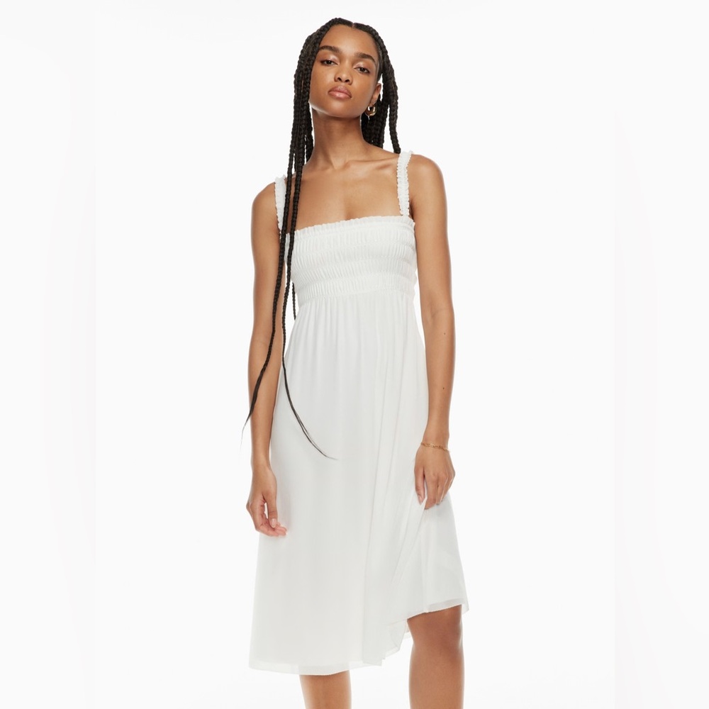 Aritzia Wilfred Strapless Smocked Dress - Picture 9 of 12